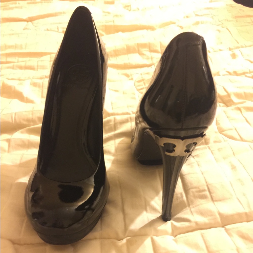 Tory Burch Black Heels/Pumps 9